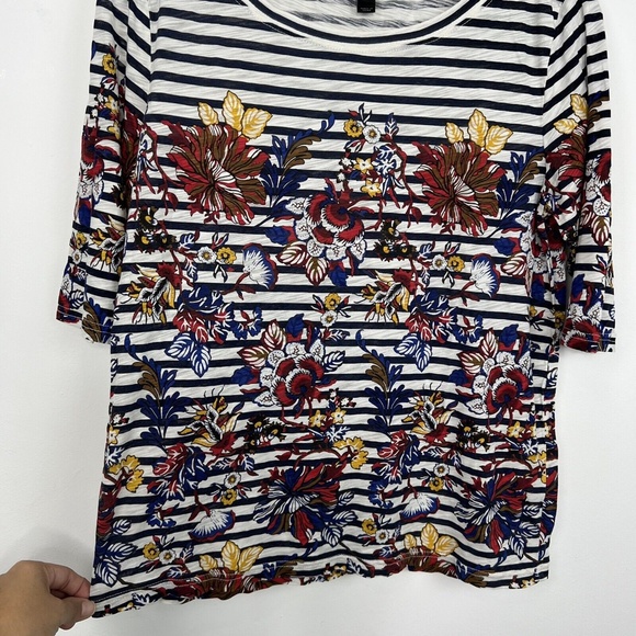 J. Crew Shirt Stripes with Flowers Crew Neck Short Sleeve XS - Picture 1 of 5